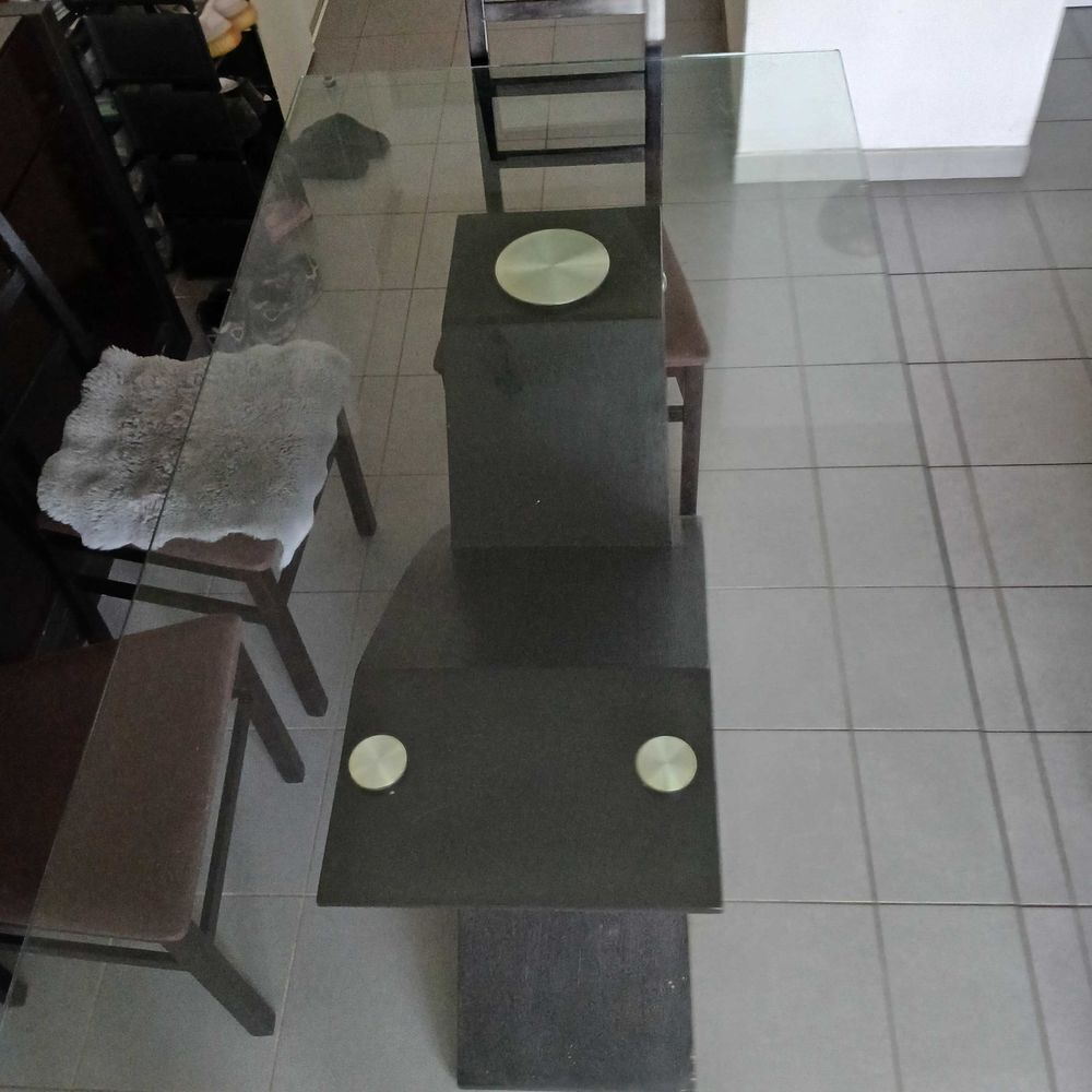 Table rectangulaire verre tremp&eacute; Meubles