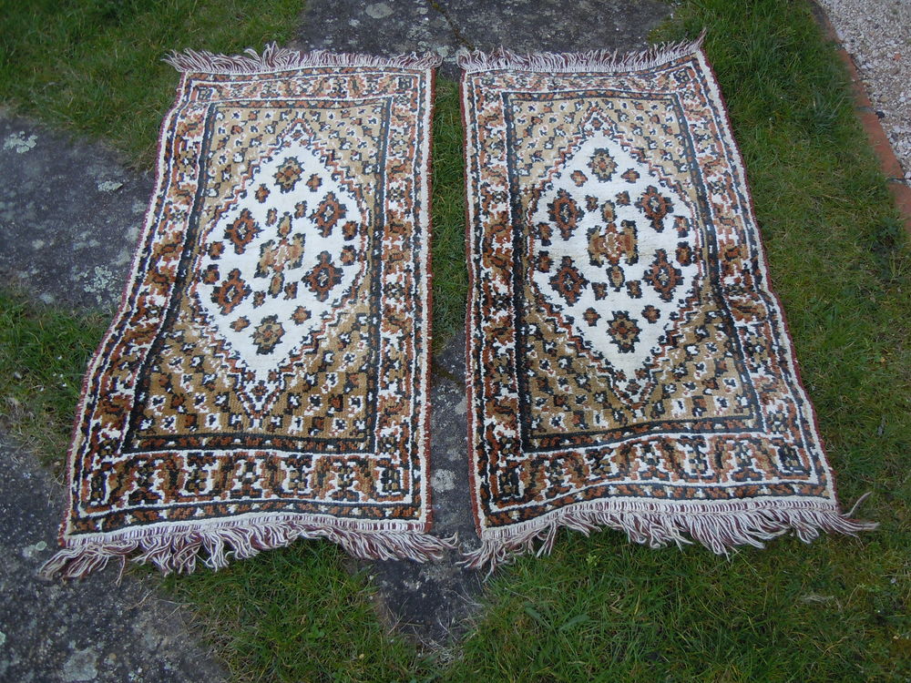 une centaine d objets anciens . je vide ma maison..... D�coration