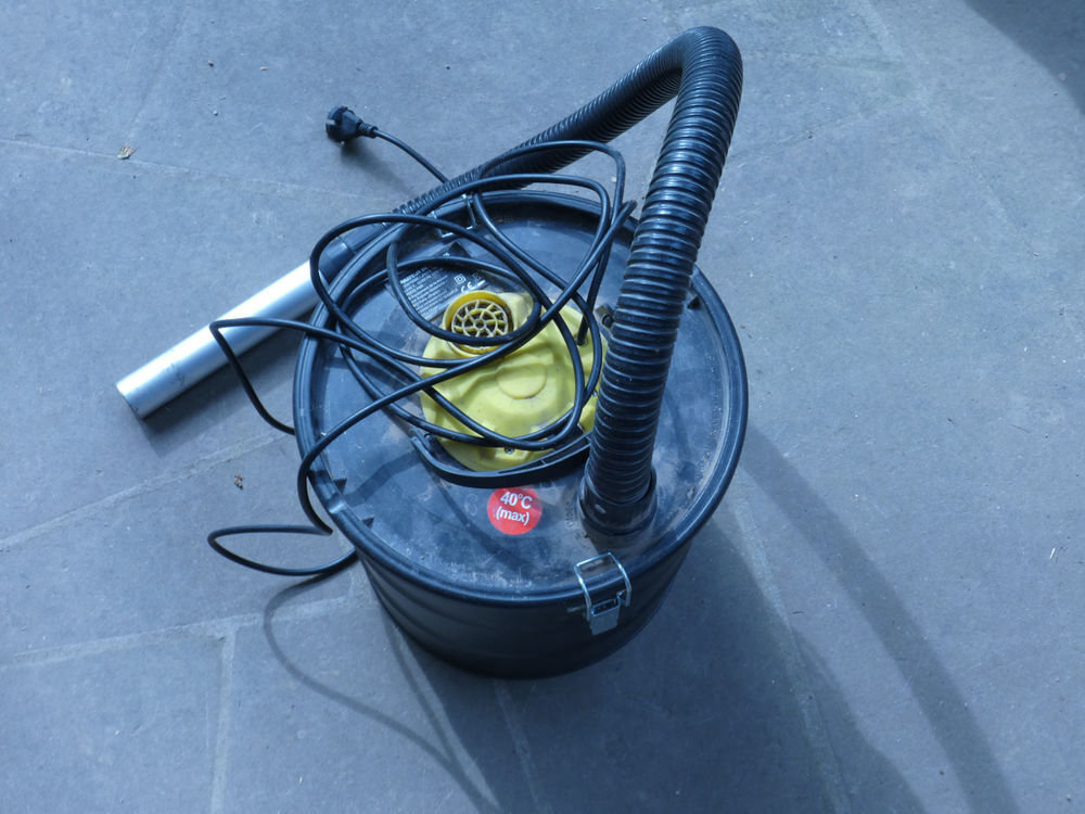 aspirateur &agrave; cendres Electroménager