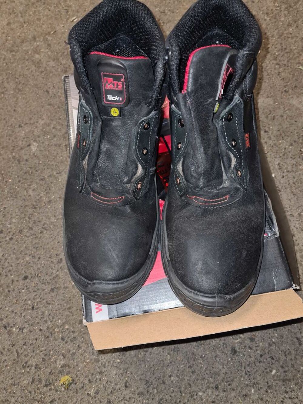 Chaussure de s&eacute;curit&eacute; Taille 43 Vêtements