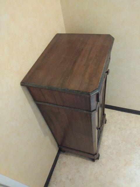 Petite table de nuit Lyon 3 (69)