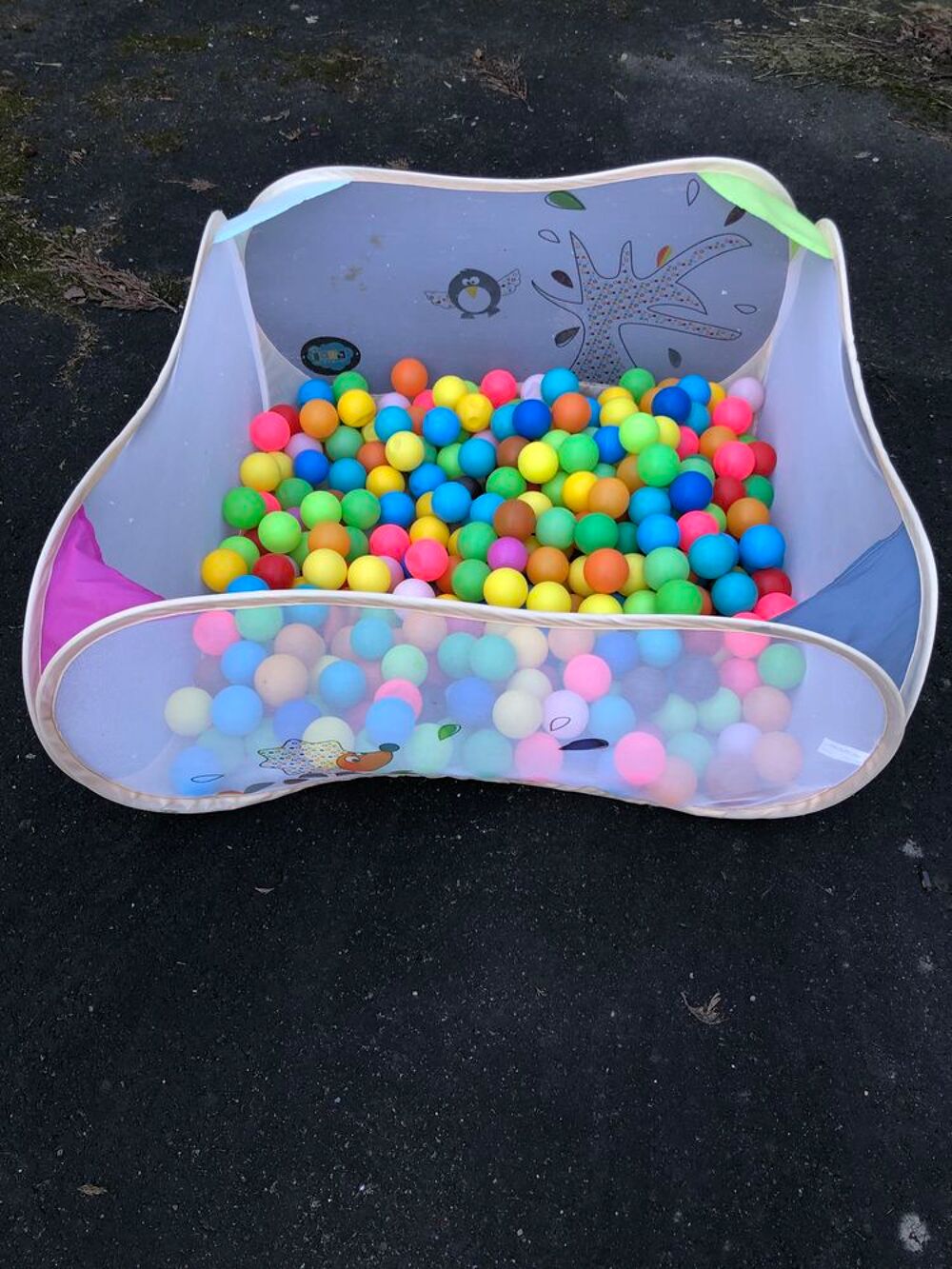 Piscine &agrave; balle Puériculture