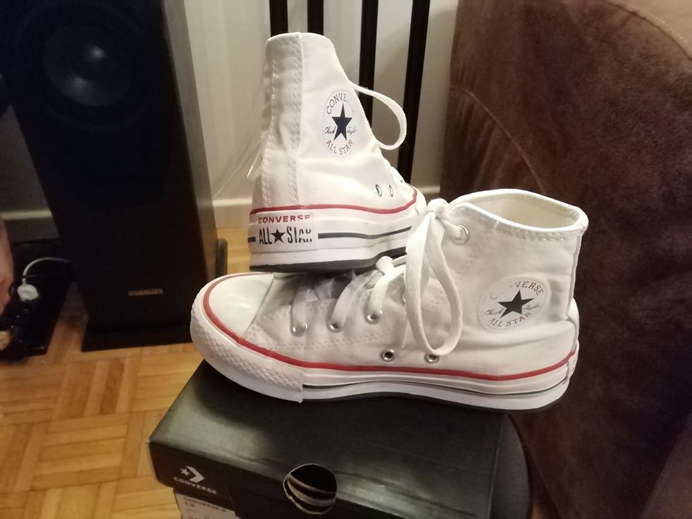Basket haute Converse pointure 33 Chaussures