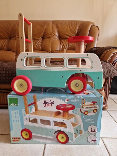 Minibus en bois 15 Attigny (88)