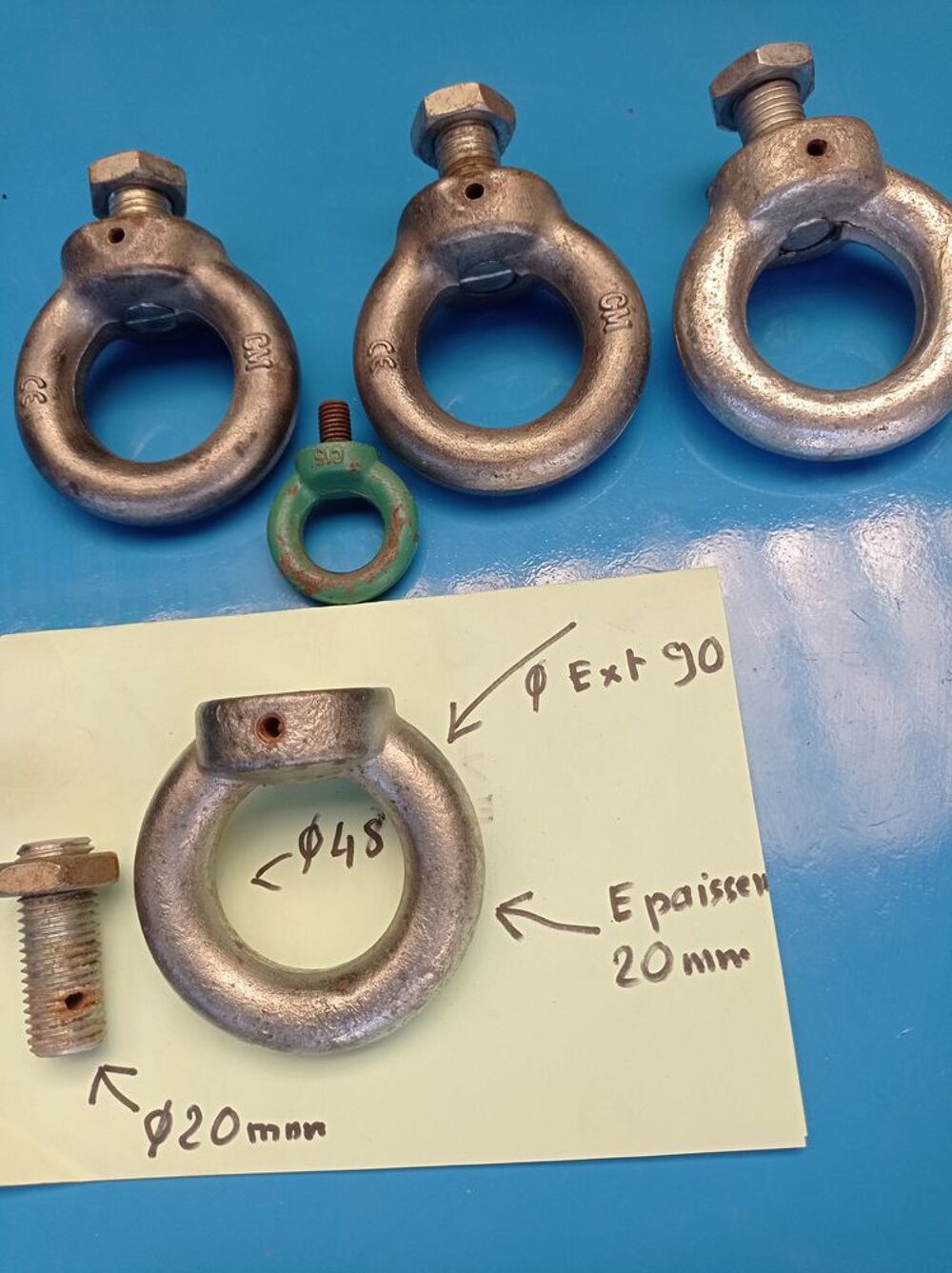 tr&egrave;s gros anneaux de levage Bricolage