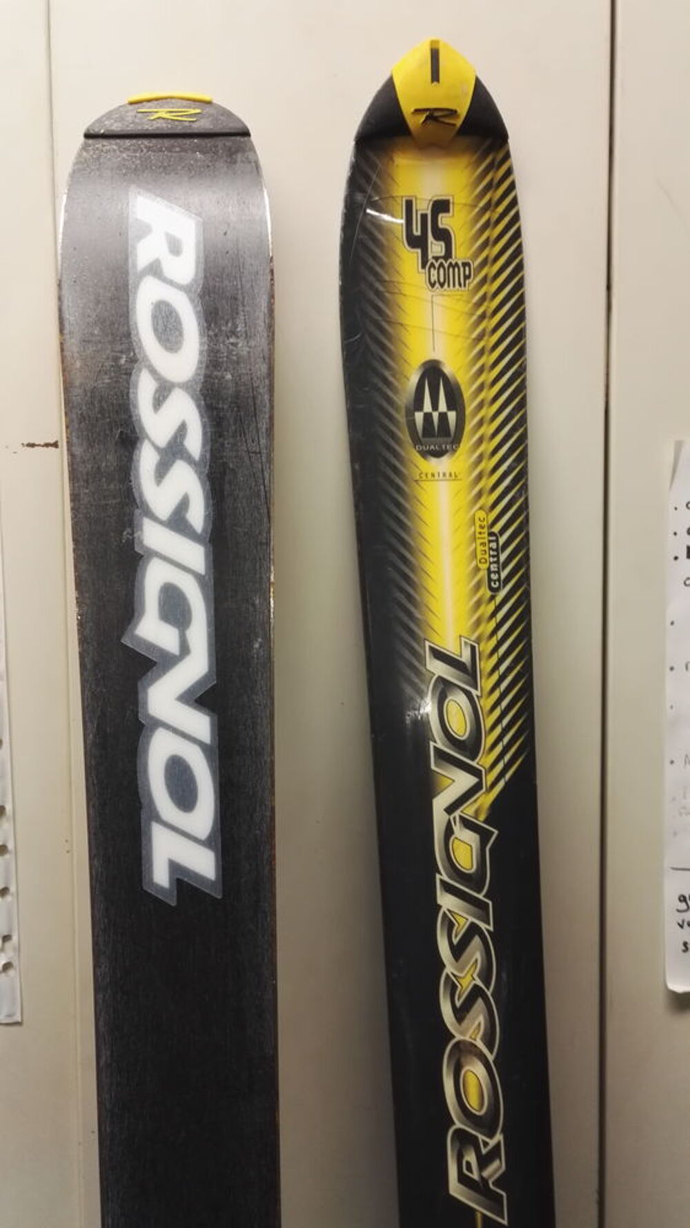 Skis vintage Rossignol 45COMP,s&eacute;curit&eacute; av/ar Tyrolia SL 100
Sports