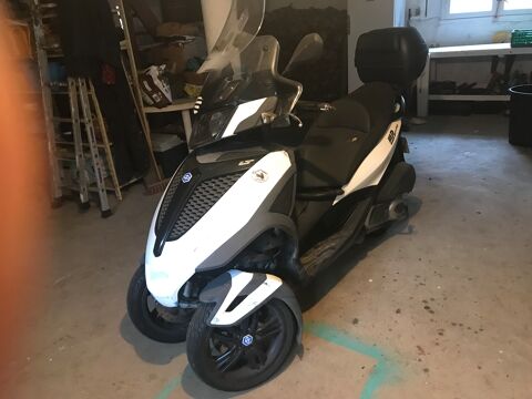 Scooter PIAGGIO 2015 occasion Combrit 29120