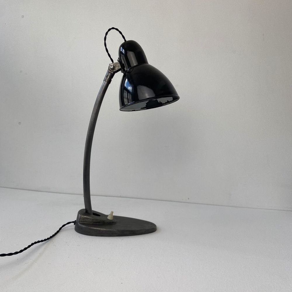 ANCIENNE LAMPE DE BUREAU INDUSTRIELLE BAUHAUS "&nbsp;JACOBUS&nbsp;" 1
Décoration