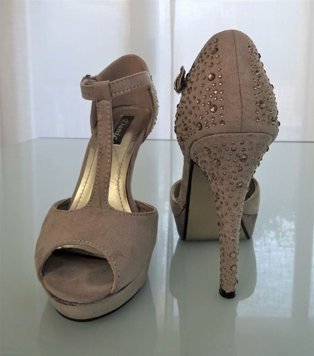 Sandales &agrave; talons beiges avec strass 36 Chaussures