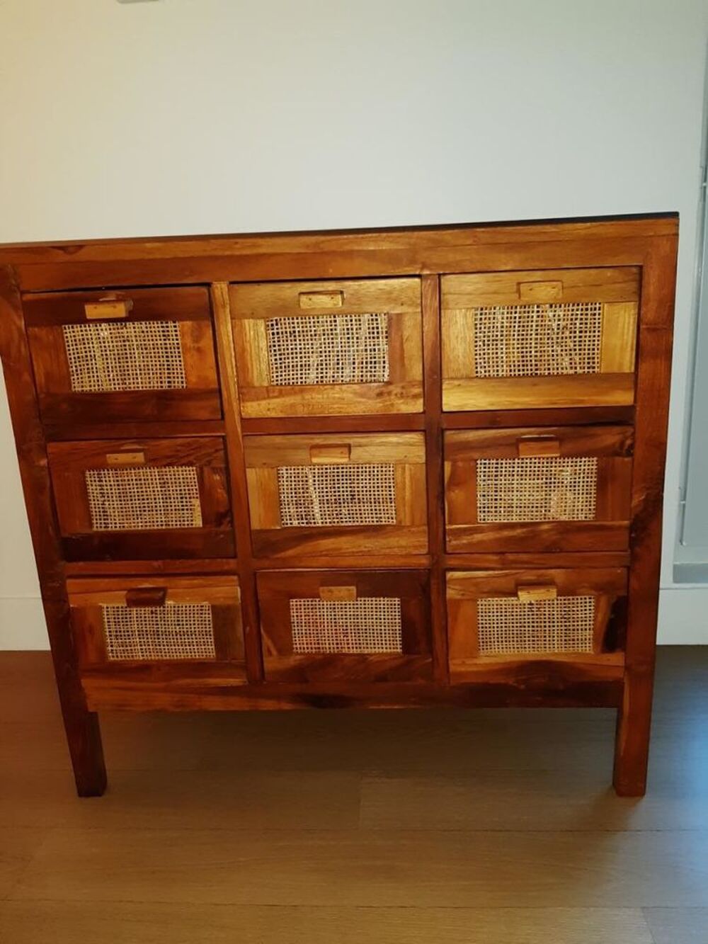 Commode bois massif 
Meubles