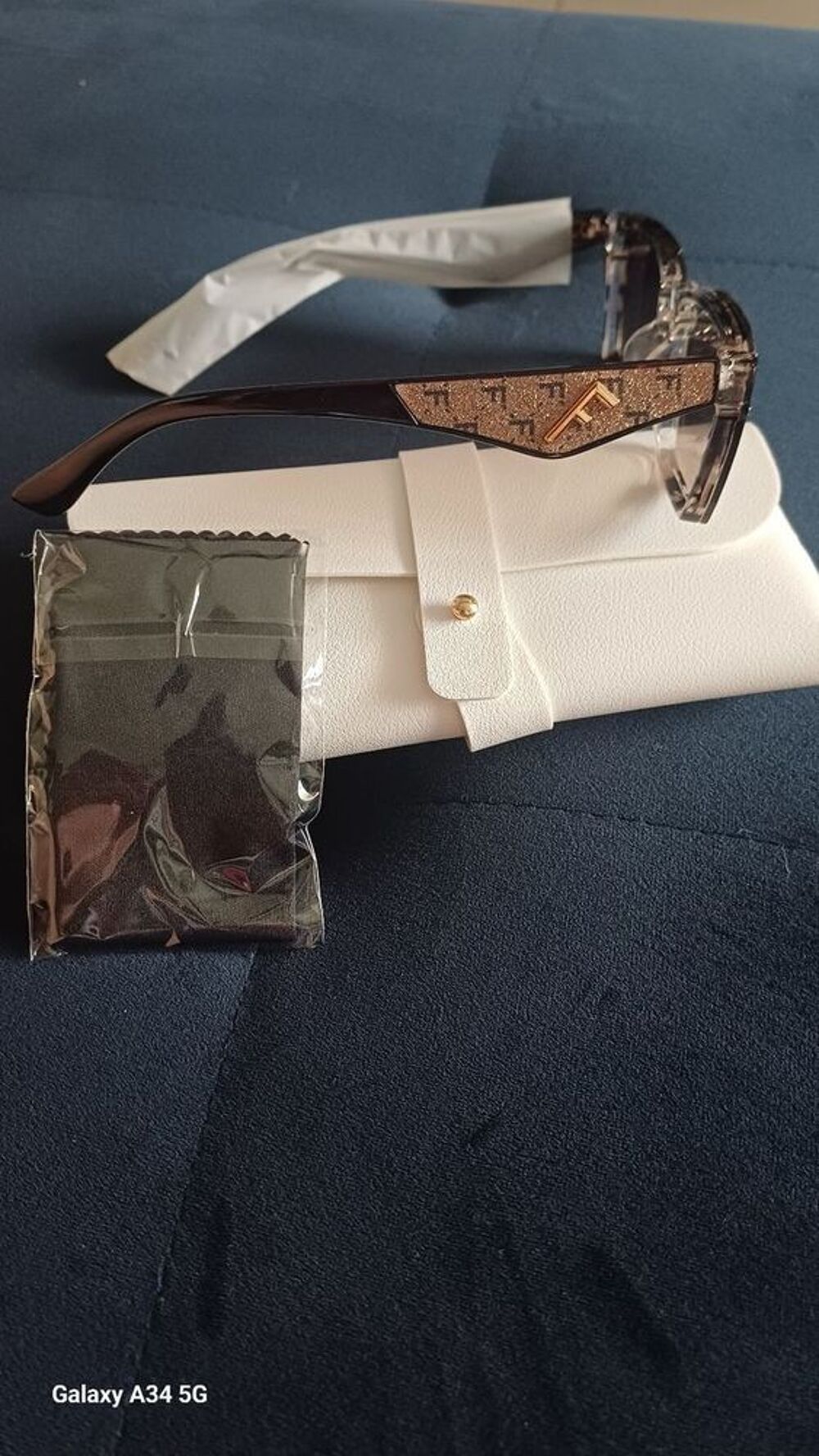 Lunette miu miu tt neuves Bijoux et montres