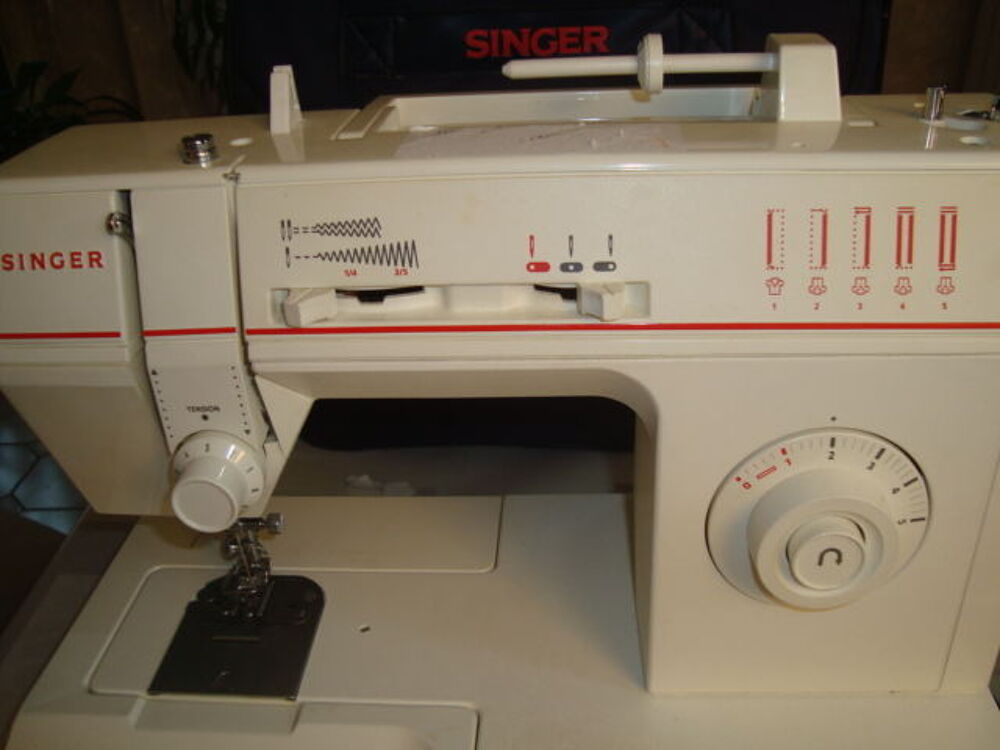 machine a coudre Electroménager