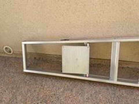   Escabeau 14 marches - Hauteur plate-forme = 3.25m -Etat neuf 