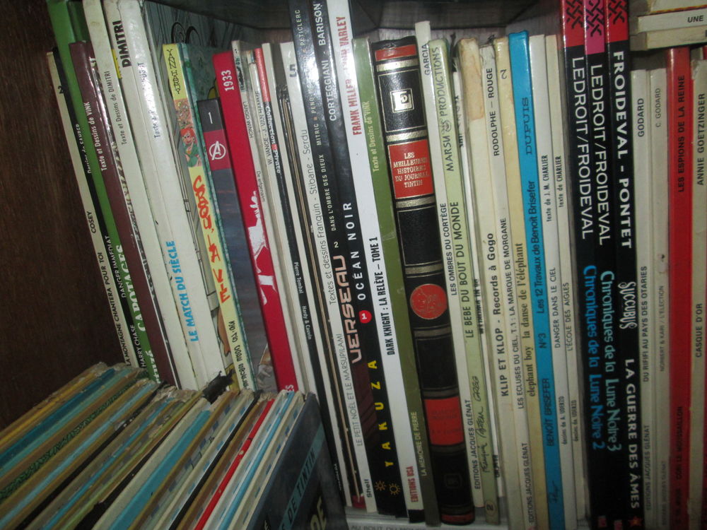 Dizaines de bandes dessin&eacute;es modernes et de collection Livres et BD