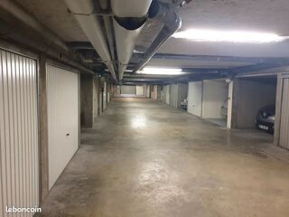  Parking / Garage � louer 13 m�