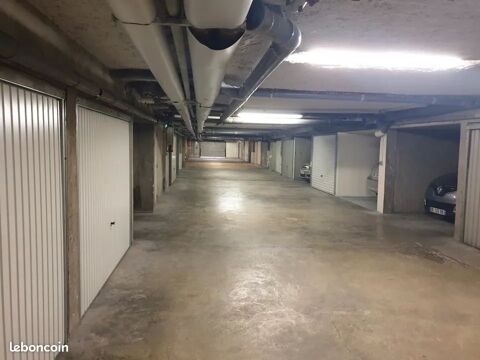  Parking / Garage � louer 13 m� Reims