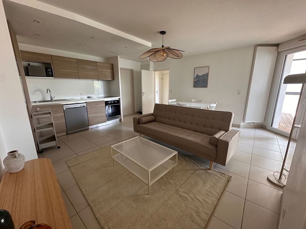 Location Appartement T3 MEUBLE AVEC TERRASSE TALENCE CENTRE Talence