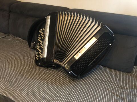 Accordeon 1100 Livry-Gargan (93)