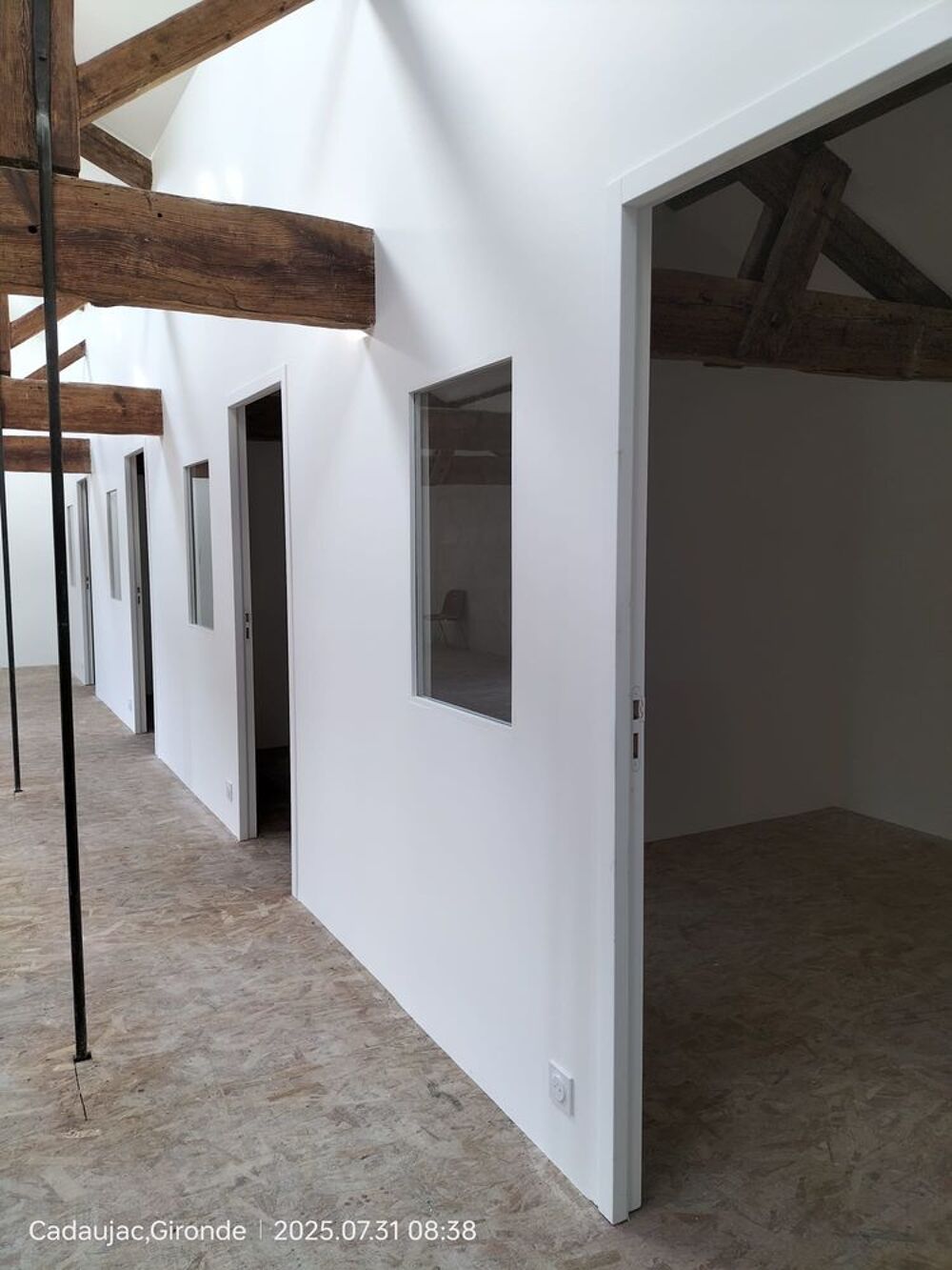 Location Atelier d'ateliers pour artisans ou artistes dans un bâtime Cadaujac
