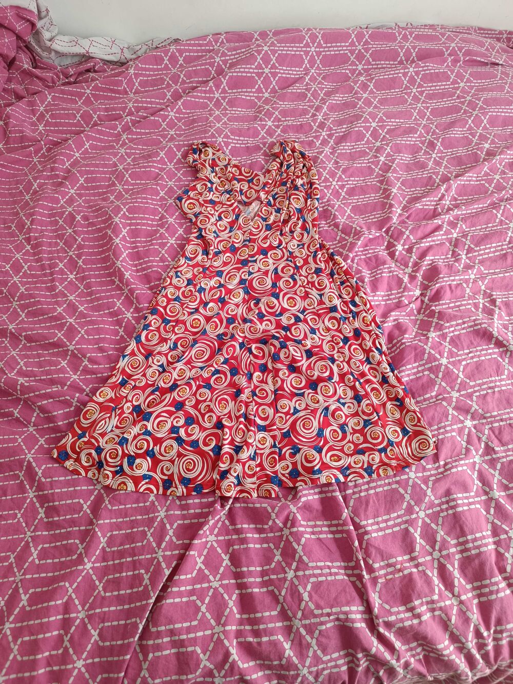 robe taille M en excellent &eacute;tat Vtements