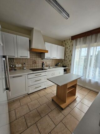 Vente Maison MAISON 4 FACES SUR SOUS-SOL Saint-Éloy-les-mines