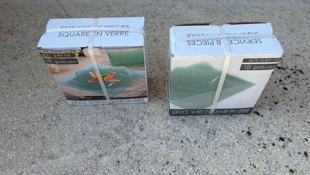 2 services d'assiettes en verre neufs Cuisine
