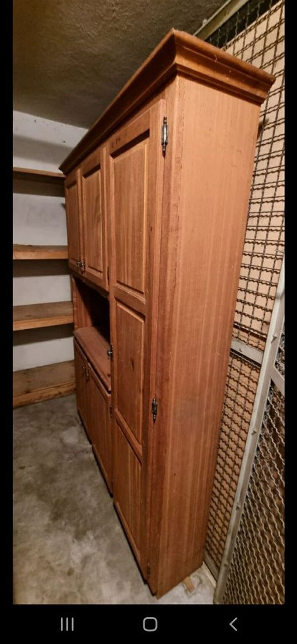 grand meuble &eacute;tait neuf, jamais utilis&eacute; Meubles