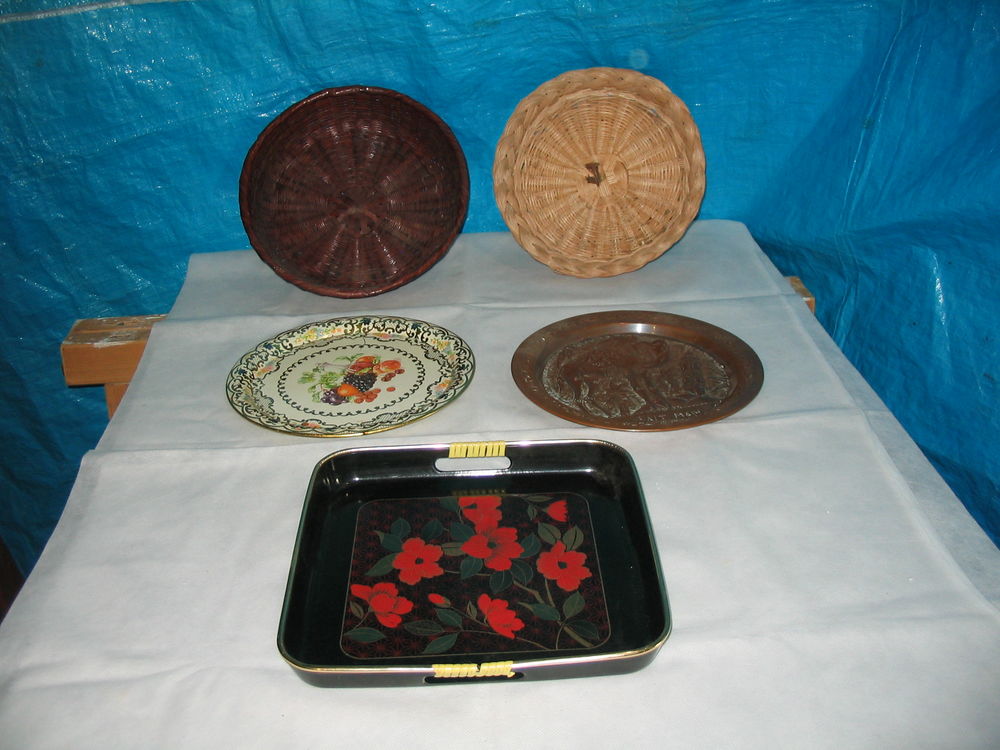 Lot de plateaux et paniers Décoration