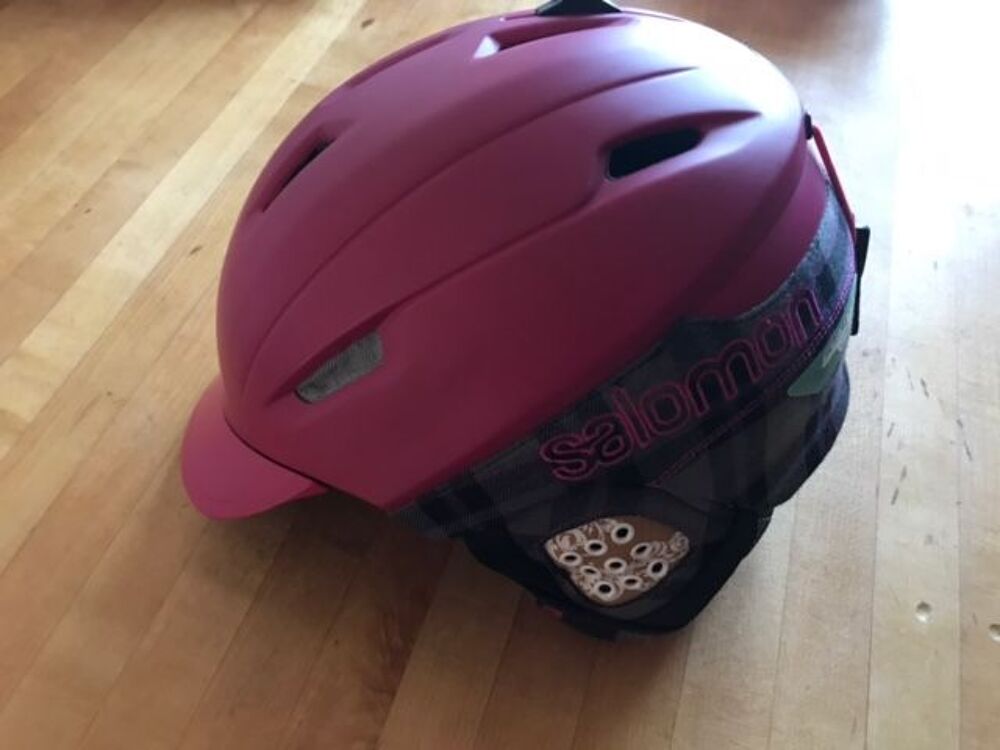 casque de ski enfant 
Sports