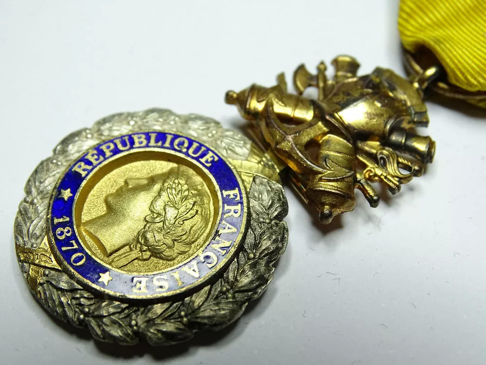 MEDAILLE 3e R&eacute;publique 1870 VALEUR ET DISCIPLINE En Argent 