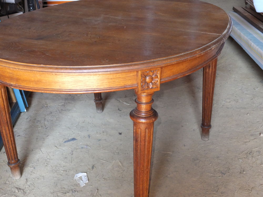 Table ovale Meubles