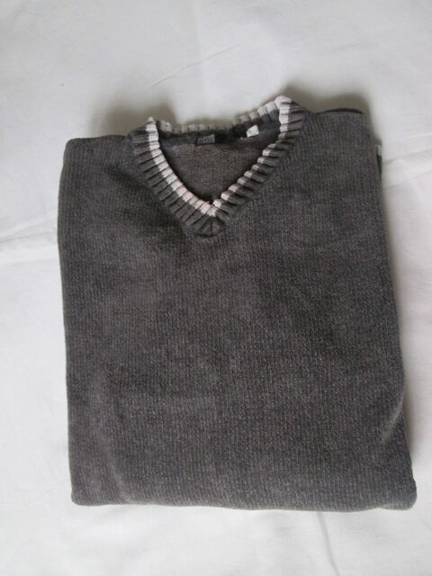 Pull homme velours col V taille L 6 Chauriat (63)