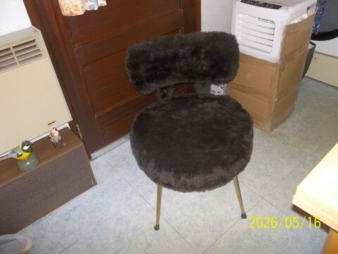 une  chaise pouf  confortable 10 Tavant (37)