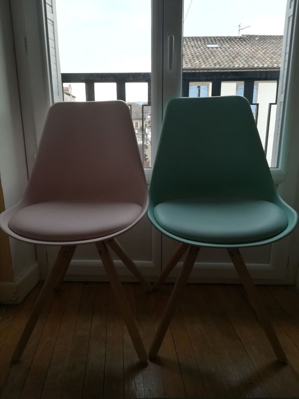 Lot de 4 chaises &agrave; manger Meubles