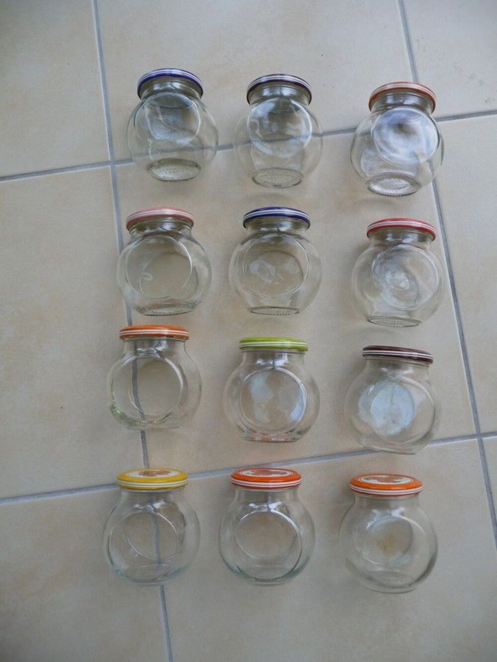 12 pots en verre avec couvercles d&eacute;cor&eacute;s de fruits Cuisine