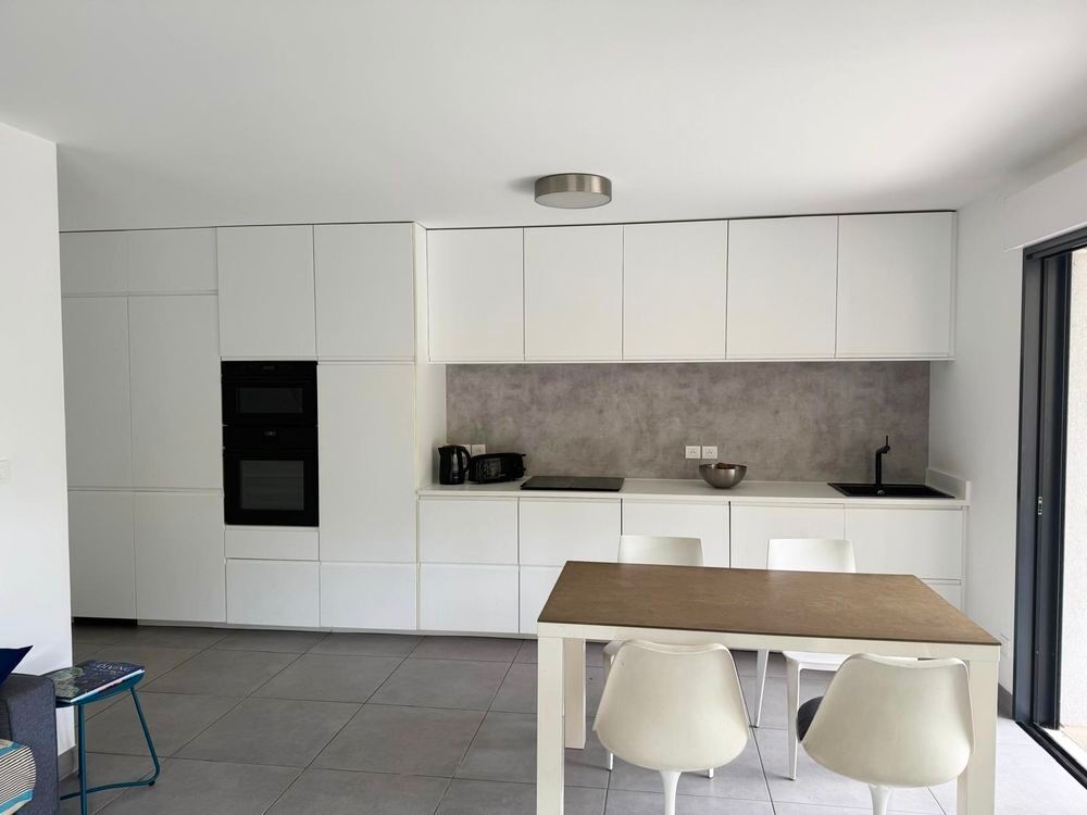 Vente Appartement Rare :Appartement à Saint Clair au calme à 400 m de la plage Le lavandou