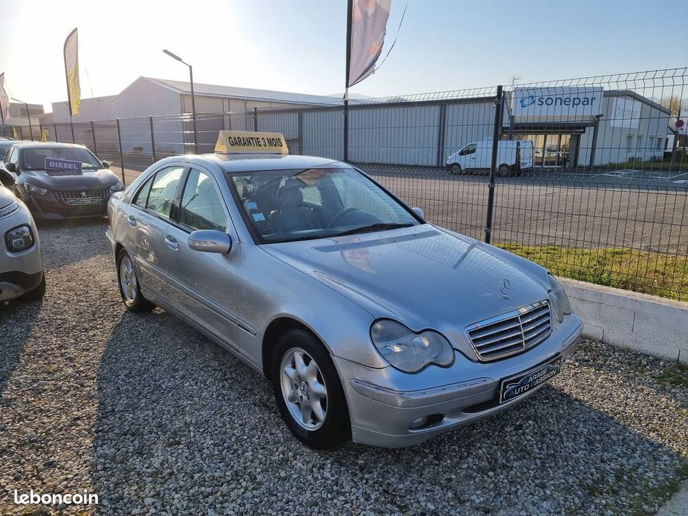 Classe C C 200 CDI - 115 Avantgarde 2002 occasion 26100 Romans-sur-Is&egrave;re