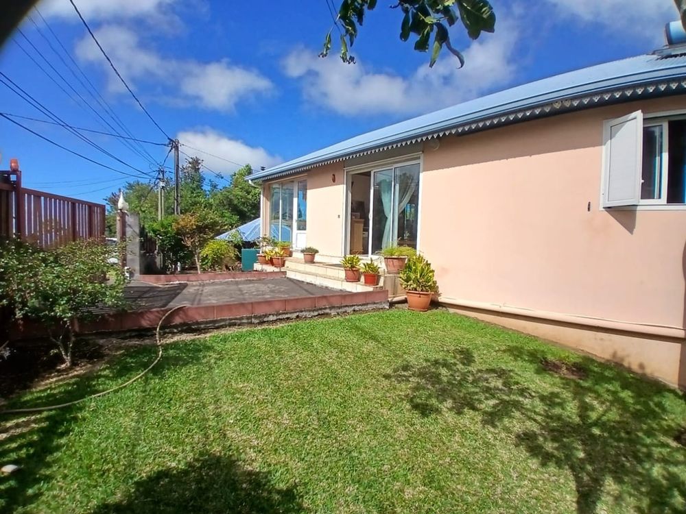 Vente Maison SAINT JOSEPH - MAISON F3/ F4 avec 2 ENTREES PRINCIPALES Saint-joseph