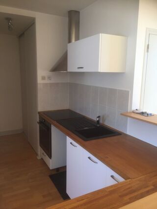  Duplex/triplex à louer 2 pièces 48 m² Saint-sébastien-sur-loire