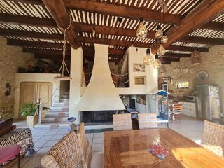  Propriété/château à vendre 10 pièces 250 m²