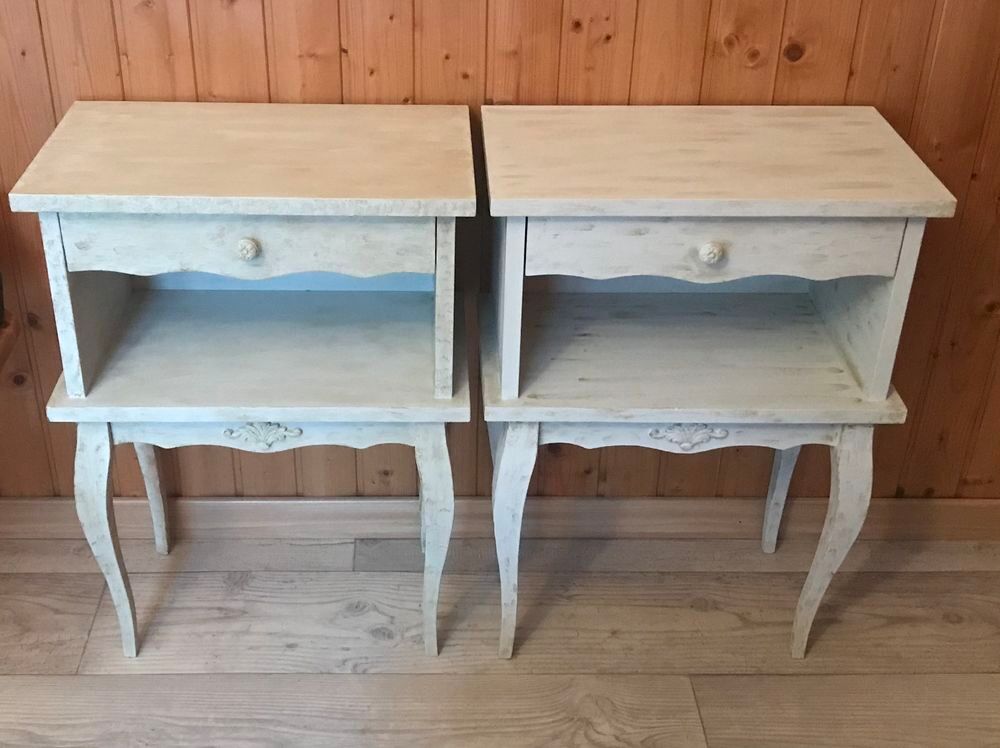 2 tables de chevet Meubles