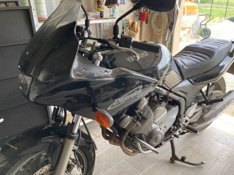 Moto YAMAHA 2002 occasion Saint-Denis 30500