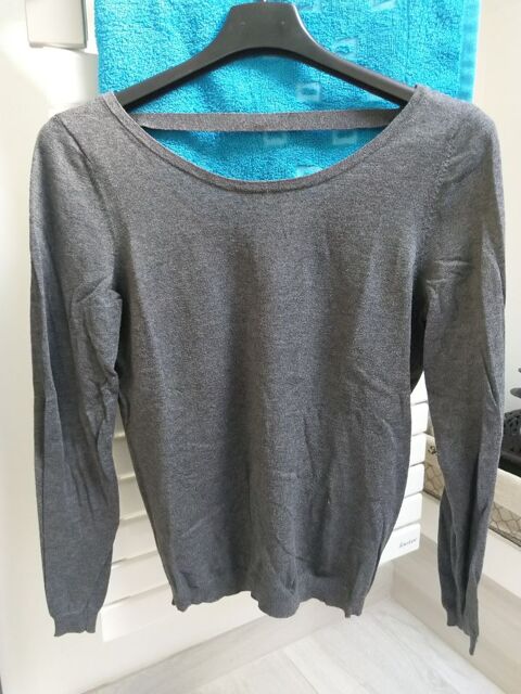 Pulls Camaïeu 12 Melun (77)