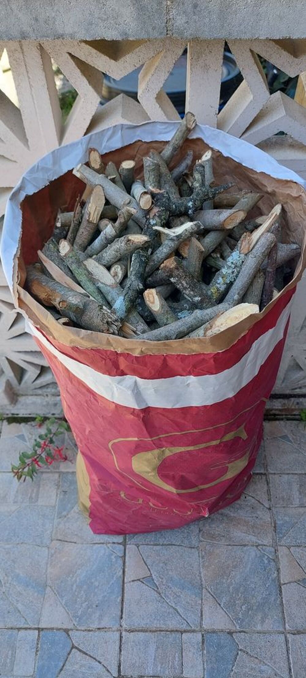 Sac de petit bois sec 10 kg allume-feu, grillades, .. Jardin