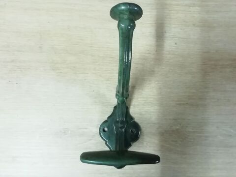 Porte manteau mural styl� fonte 15 Noyelles-l�s-Vermelles (62)