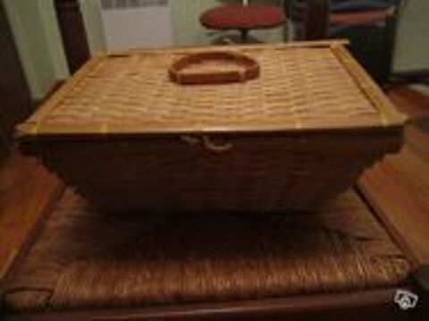 Corbeille en osier avec couvercle neuve et autres 10 M�rignies (59)