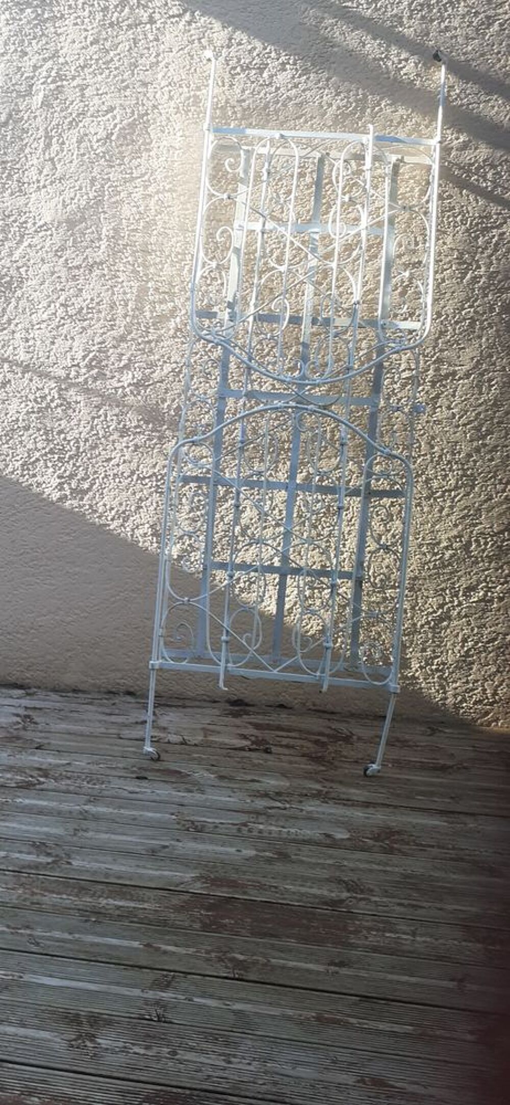 Banquette/li en fer forg&eacute; Meubles