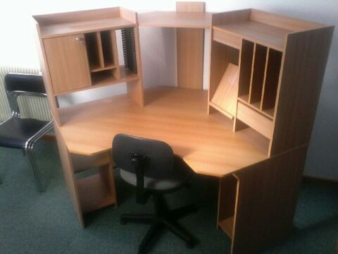 BUREAU 150 Luc-la-Primaube (12)