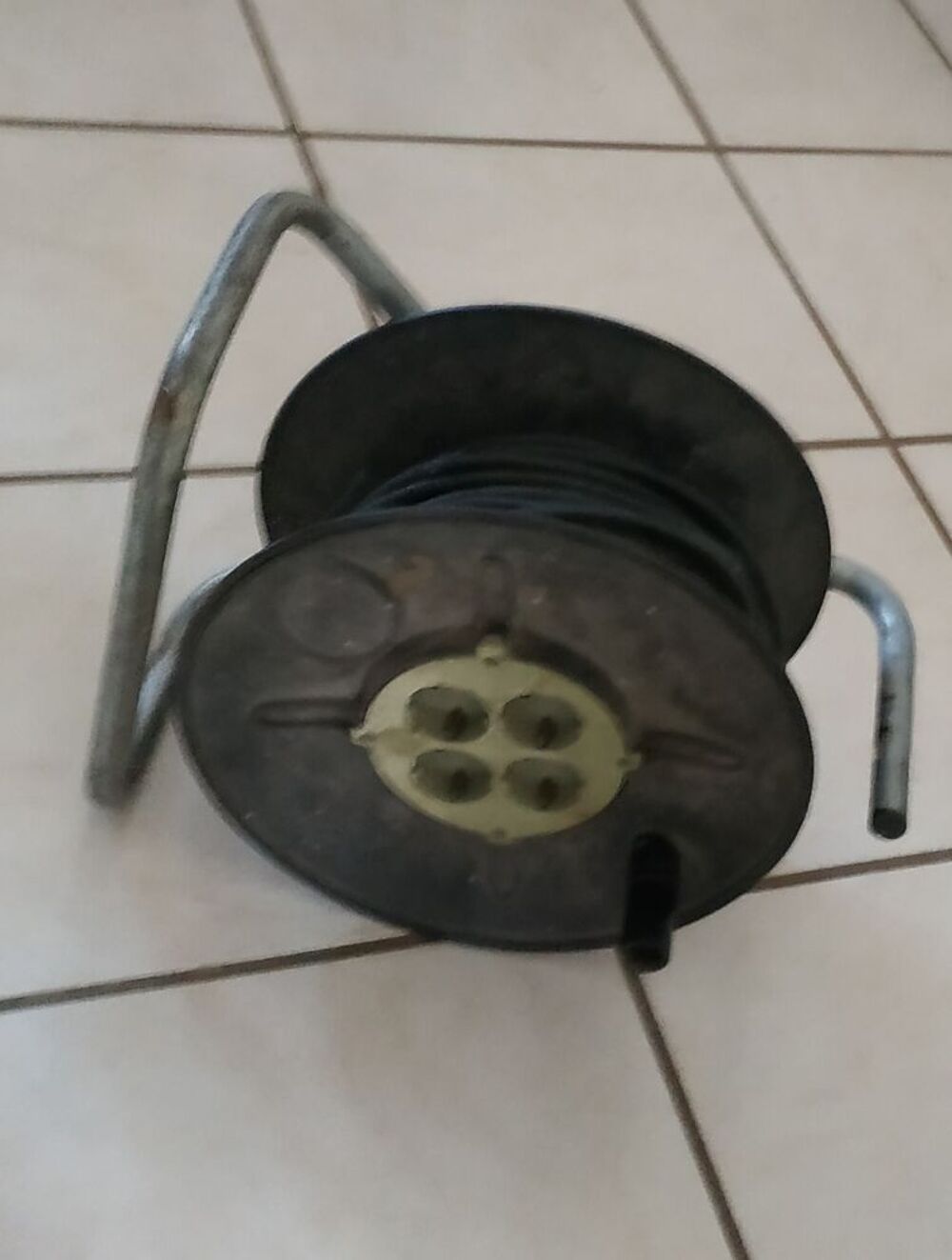 ENROULEUR ELECTRIQUE 20 M Bricolage