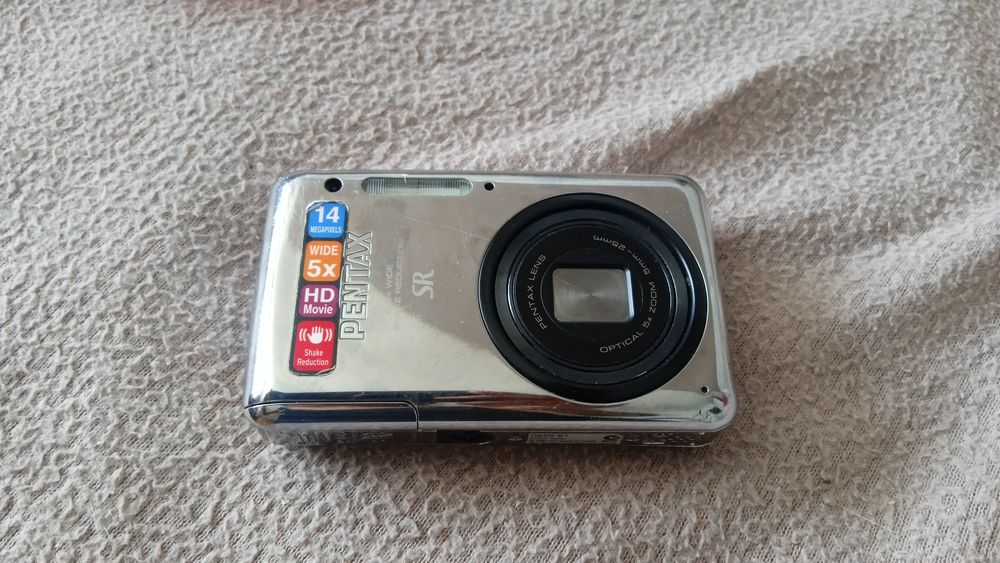 un appareil photo num&eacute;rique de marque PENTAX Optio S1 Photos/Video/TV